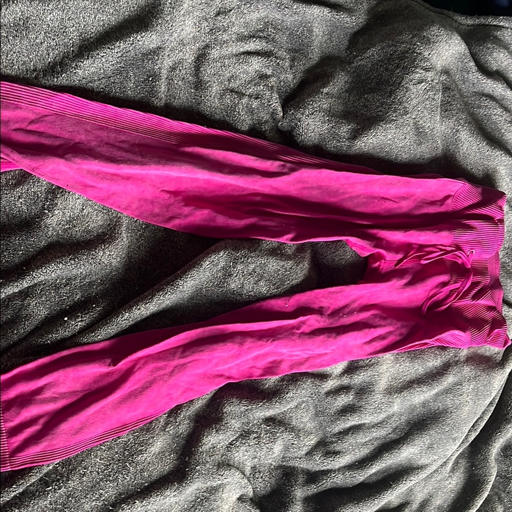PINK Victoria's Secret Fuchsia Leggings